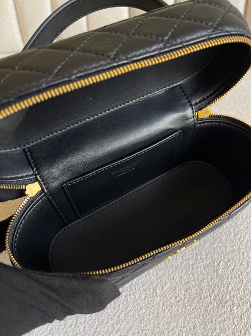 Saint Laurent Gaby em couro de cordeiro acolchoado