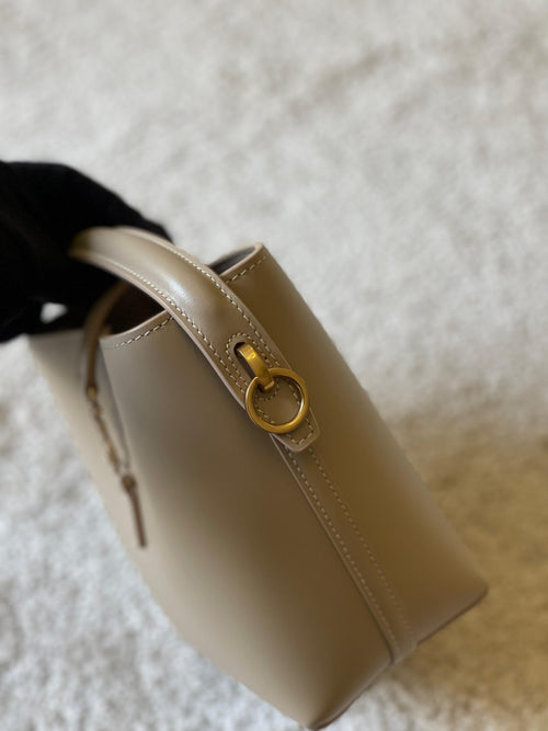 BOLSA BUCKET LÊ 37 PEQUENA SAINT LAURENT