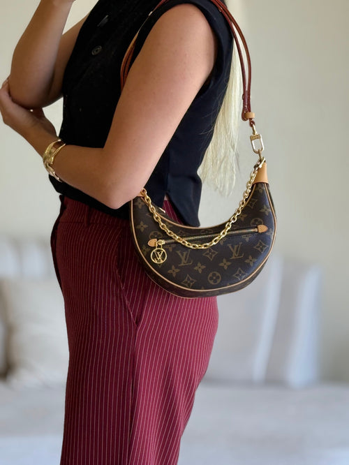 LOOP MONOGRAM