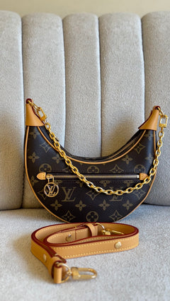 LOOP MONOGRAM