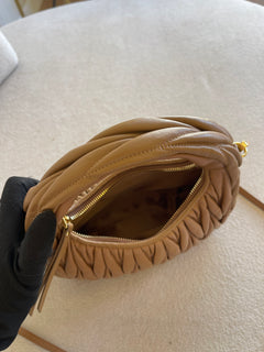 MIUMIU HOBO WNADER