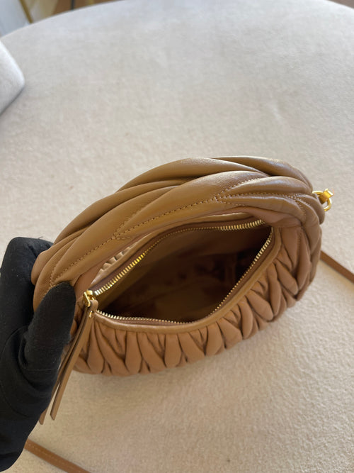 MIUMIU HOBO WNADER