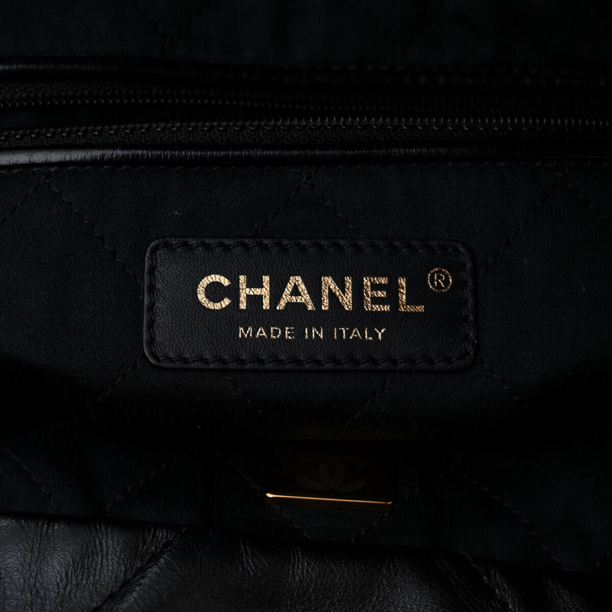 Bolsa CHANEL 22