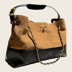 Chanel Shopper