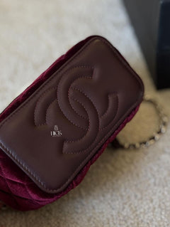 CHANEL VANITY CASE EM VELUDO