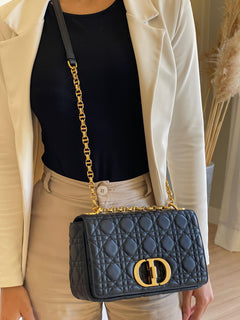 DIOR CARO - MÉDIA
