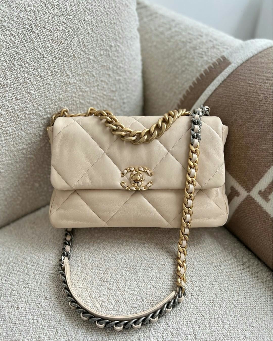 Bolsa Chanel 19