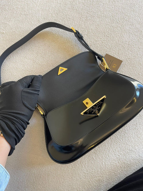 PRADA RE-EDITION ENVERNIZADO