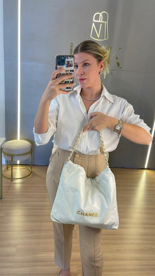 CHANEL 22
