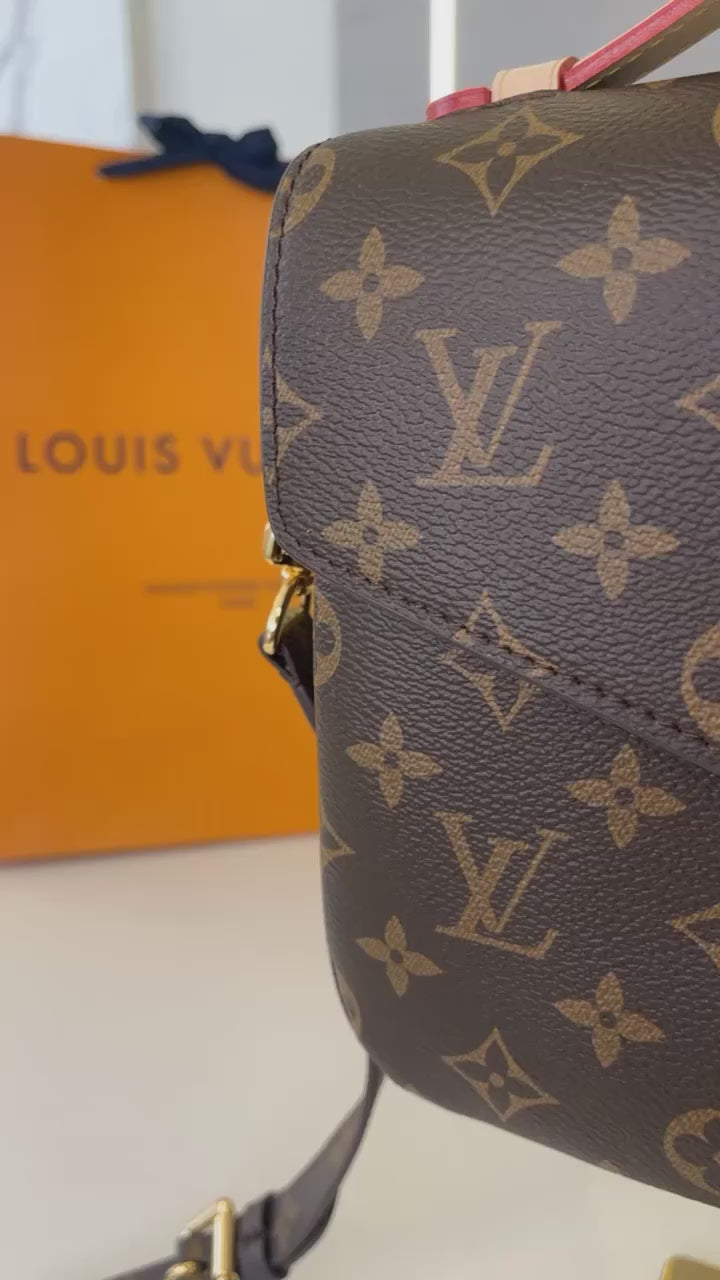 Pochette Métis | Louise Vitton